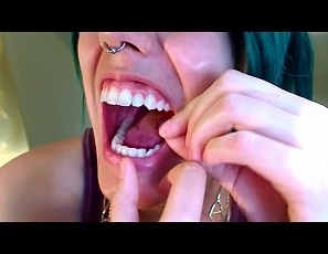 vault_giantess_step_sister